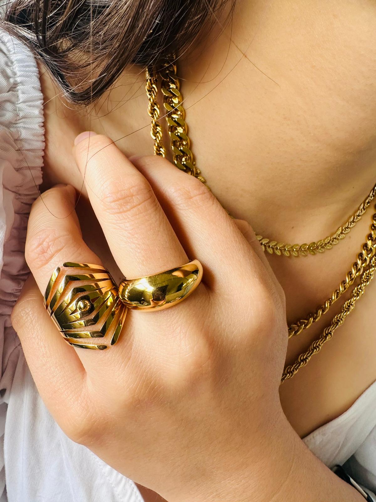 Estér Ring
