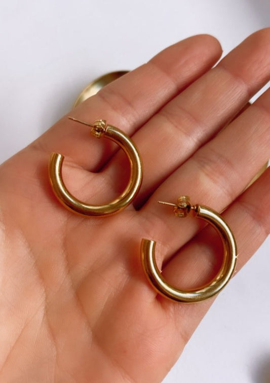 Hoops Medium