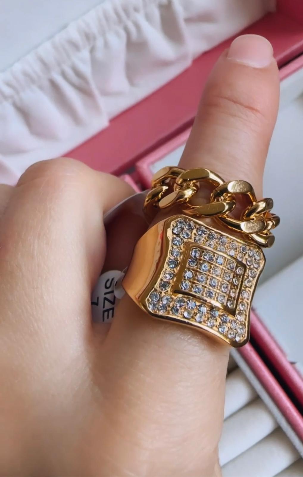 Square ring with zirconia